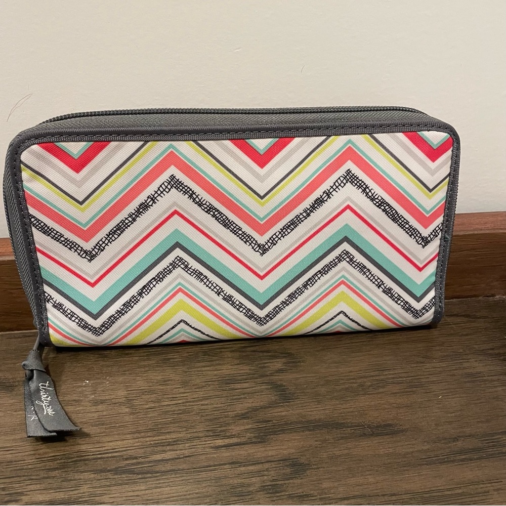 Thirty One Gifts Coupon Clutch - Party Punch